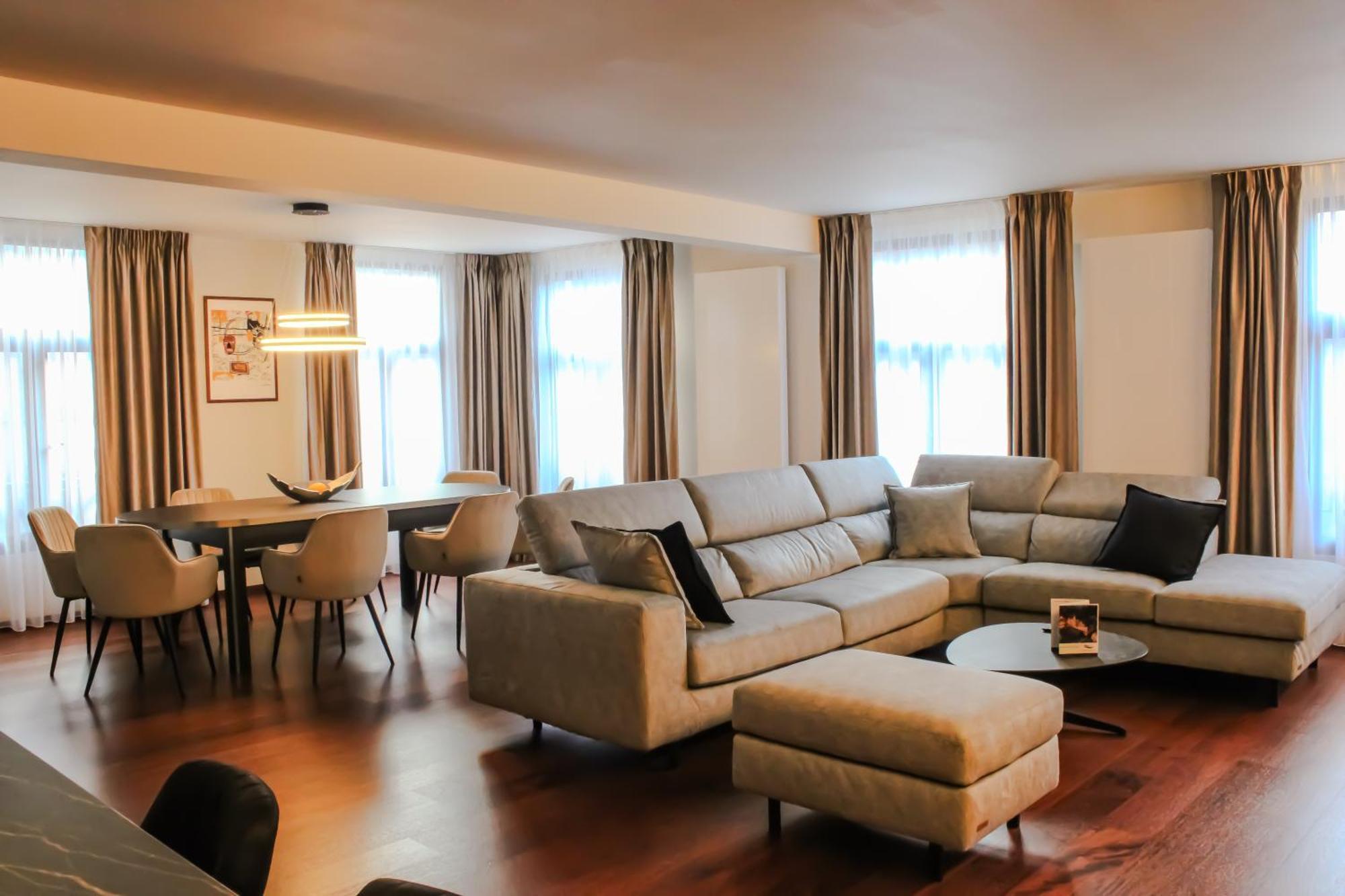 Botanique Airbnb, Apartment
