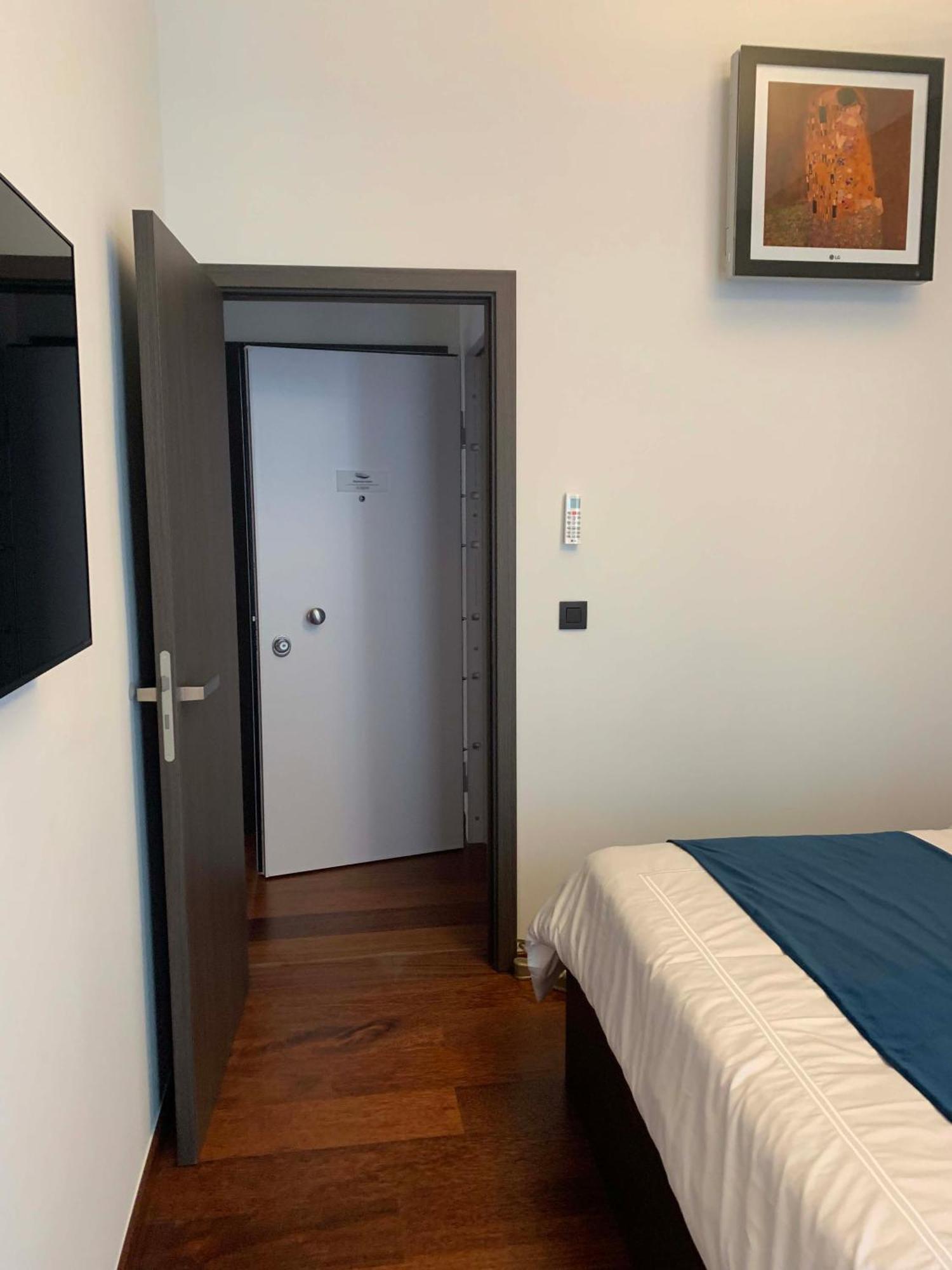 Botanique Airbnb, Apartment *