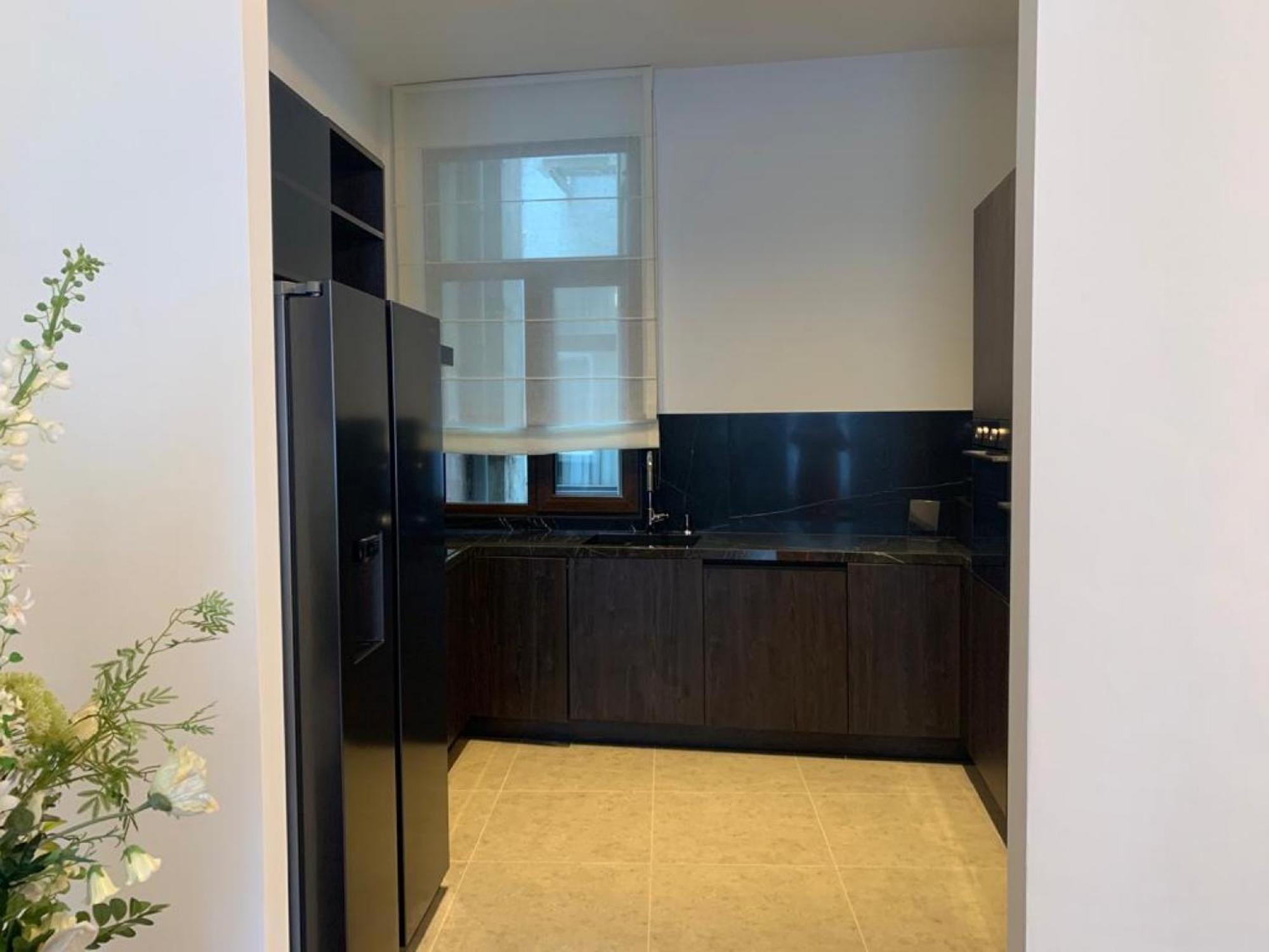 Apartment Botanique Airbnb, *