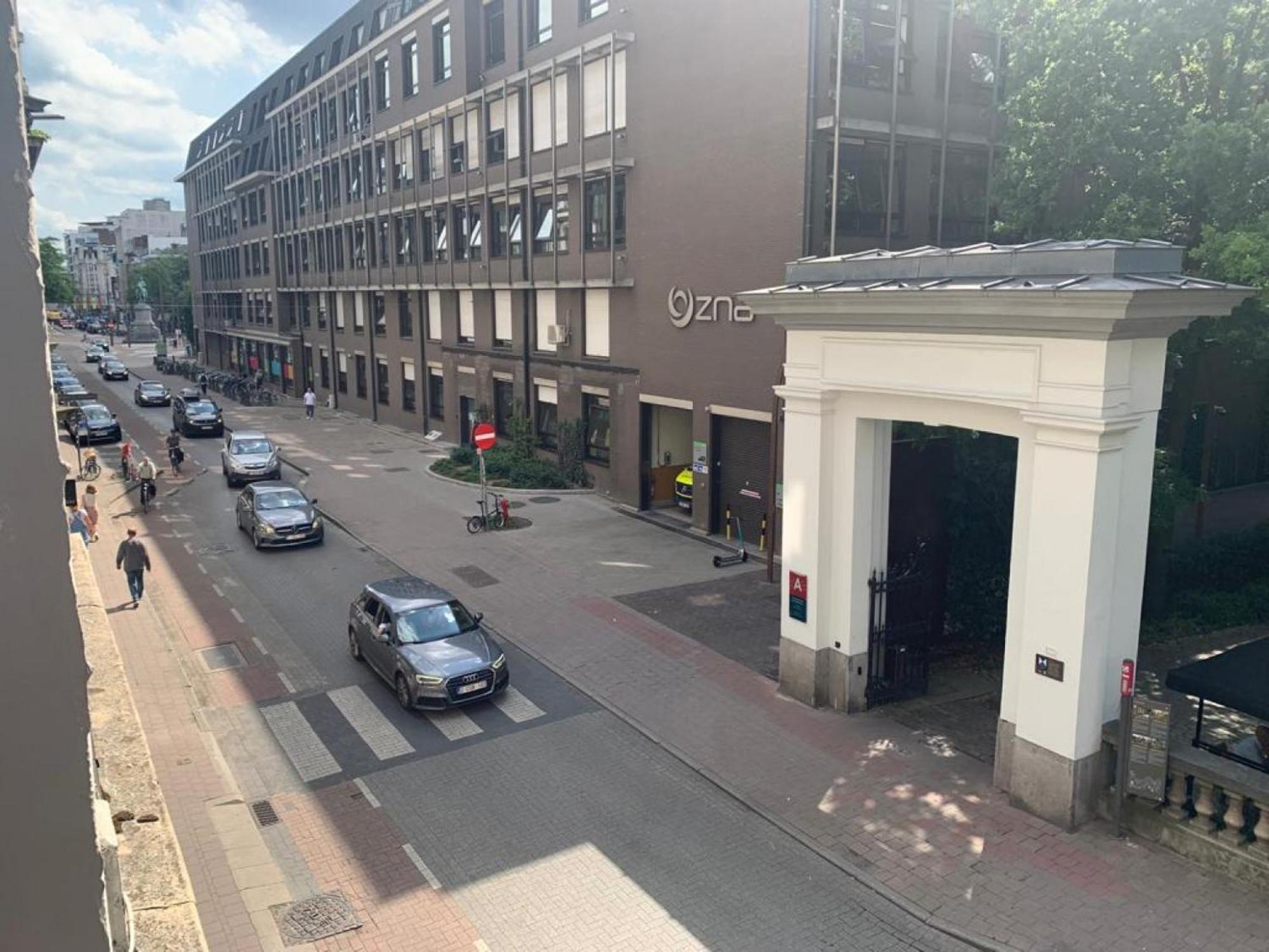 Botanique Airbnb,