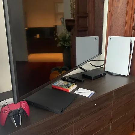 Botanique Suites Airbnb, Amberes Exterior foto
