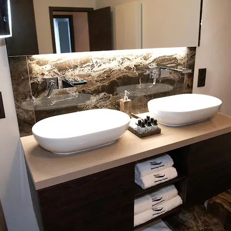 Botanique Suites Airbnb, Amberes Exterior foto